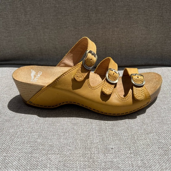Women’s Dansko Wedge Sandals Leather Slide Shoes 3 Buckle Comfort Size 37 - Picture 6 of 14